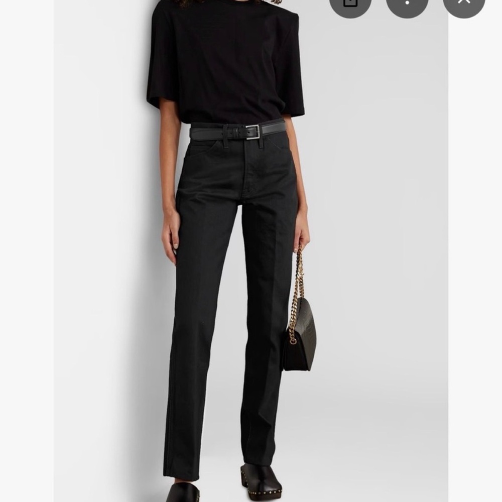 Frame Le Italian True Straight Jeans in Black